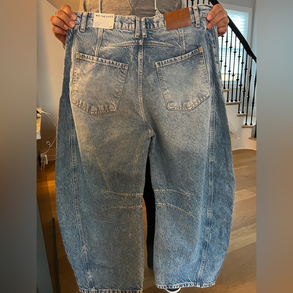 Free People We The Free Good Luck Mid-rise Barrel Jeans - Picture 7 of 7